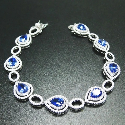 মহিলাদের জন্য নাশপাতি কাটা Tanzanite রূপালী আশ্চর্যজনক মানের ব্রেসলেট