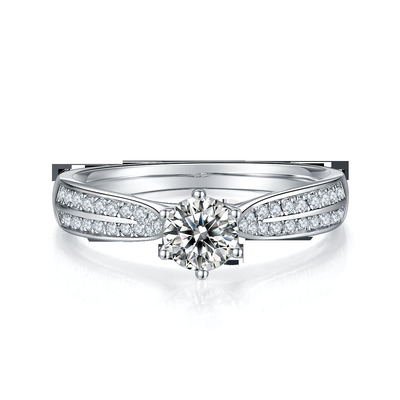 মিনিমালিস্ট ডিজাইনের 9K সোনার গয়না, Moissanite 925 সিলভার রিং সেট