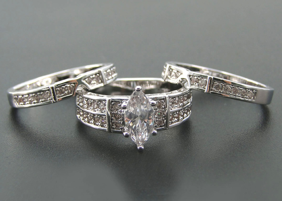 10K 14K সোনার এনগেজমেন্ট ওয়েডিং রিং, 0.68ct 56pcs প্রাকৃতিক ডায়মন্ড রিং ODM