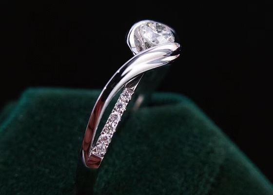 রাউন্ড কাট 0.46ct রিয়েল ডায়মন্ড জুয়েলারি রিং 14K হোয়াইট গোল্ড মেটেরিয়াল ODM