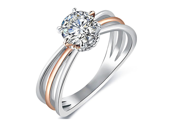 2 টোন রঙ 9K সিলভার রিং সঙ্গে 1ct হোয়াইট Moissanite ডায়মন্ড
